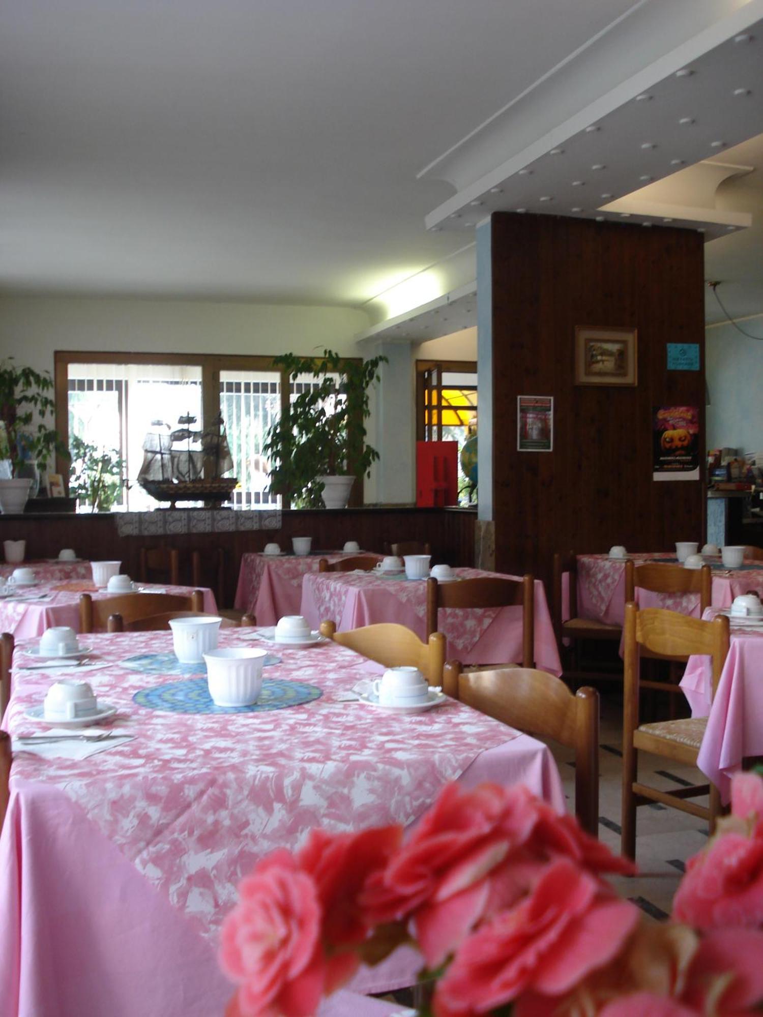 Hotel Primavera Desenzano del Garda Exterior photo